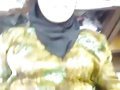 ภรรยาขณะที่ร้านเปิด